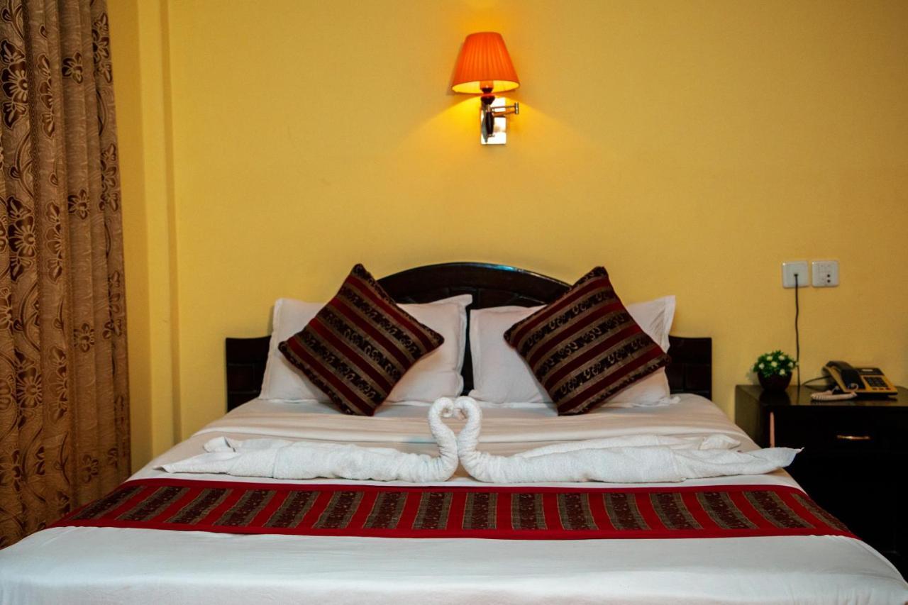 Hotel Bougainvillea بوكْرا المظهر الخارجي الصورة